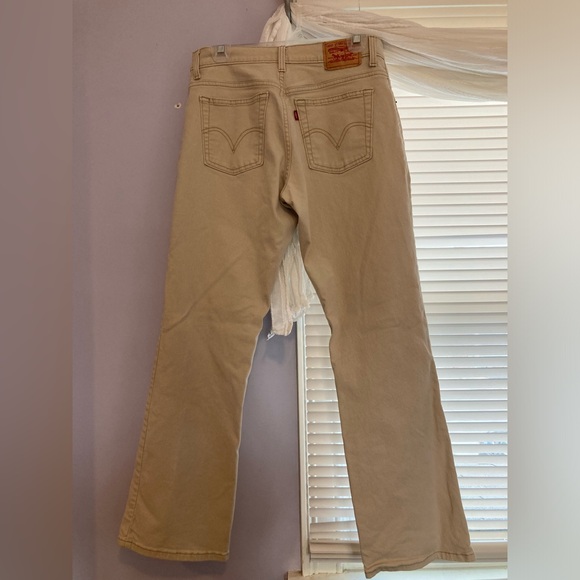 Levi’s Relaxed Boot Cut jeans, size 10M - Picture 2 of 4